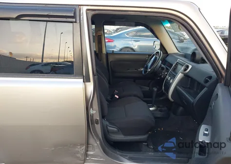 2004 Scion Xb из США, поврежденный, VIN JTLKT324440158403